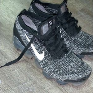 Meet your Posher, Ty